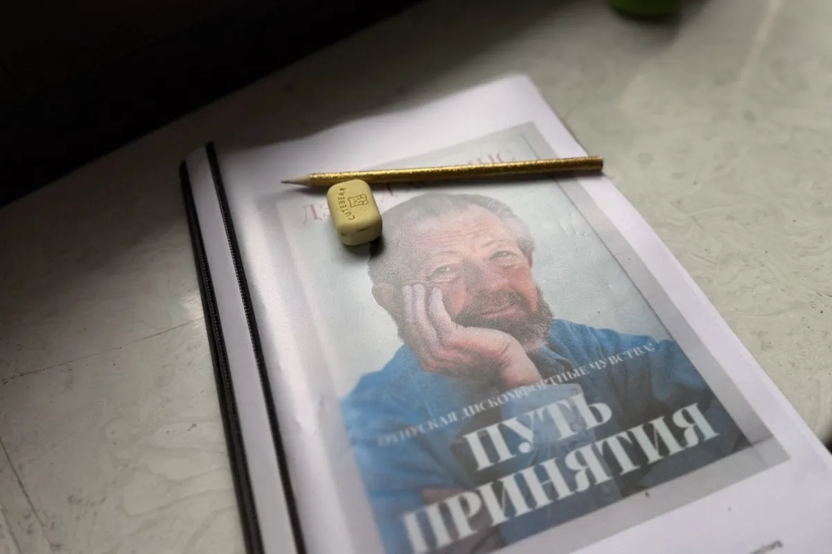 Групповая терапия и рабочие материалы в реабилитационном центре «Ренессанс»